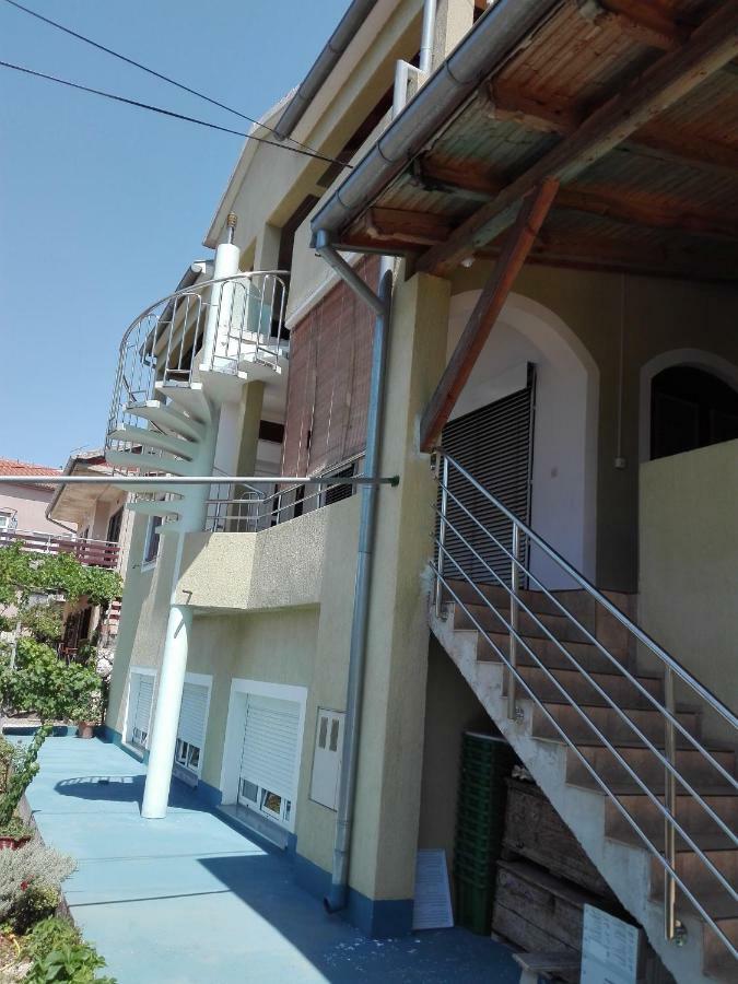 Apartments Jadranska Biograd Na Moru Exterior photo
