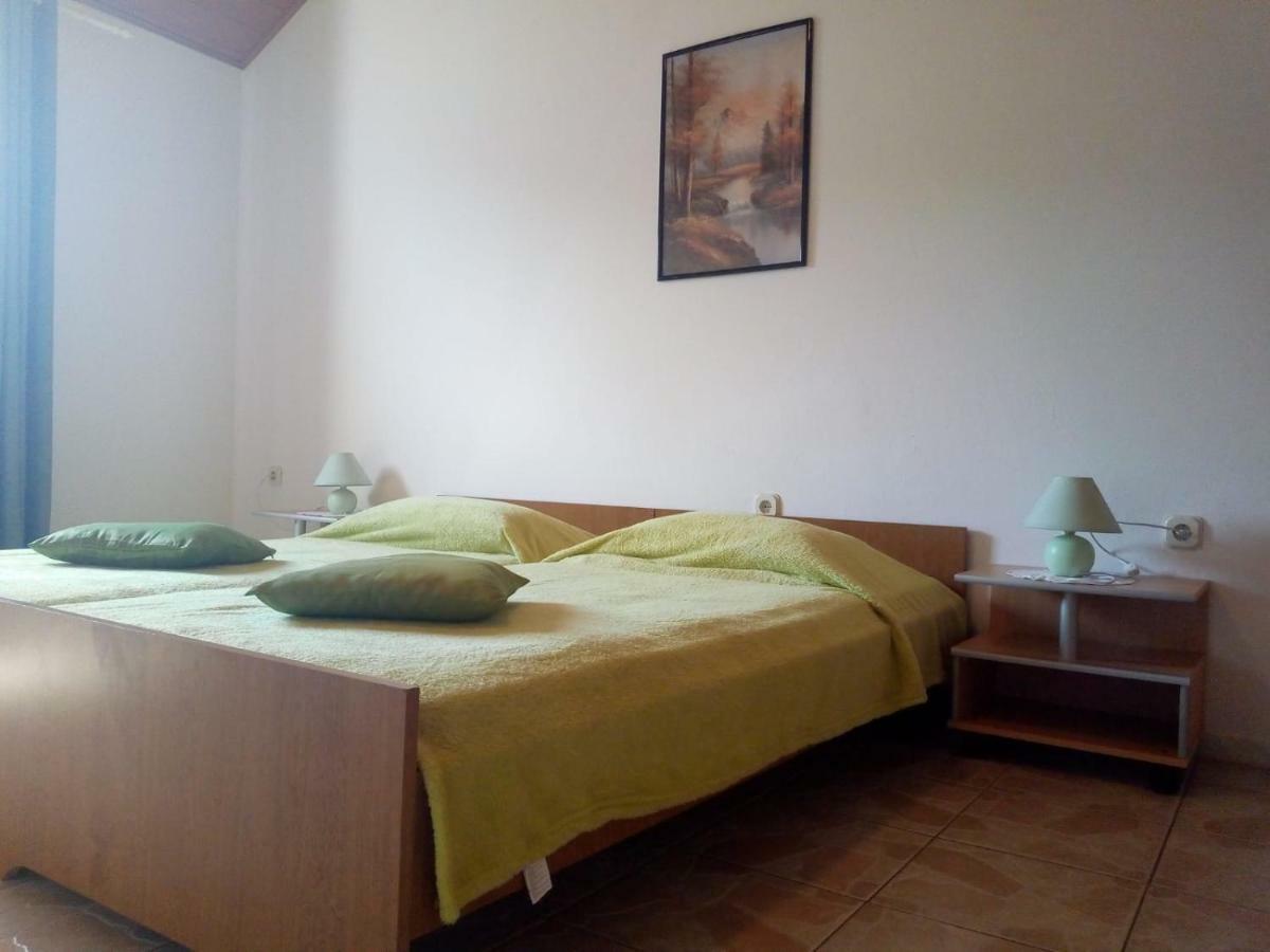 Apartments Jadranska Biograd Na Moru Exterior photo